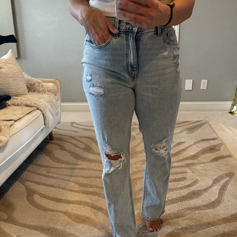 Distressed Light Blue Jeans